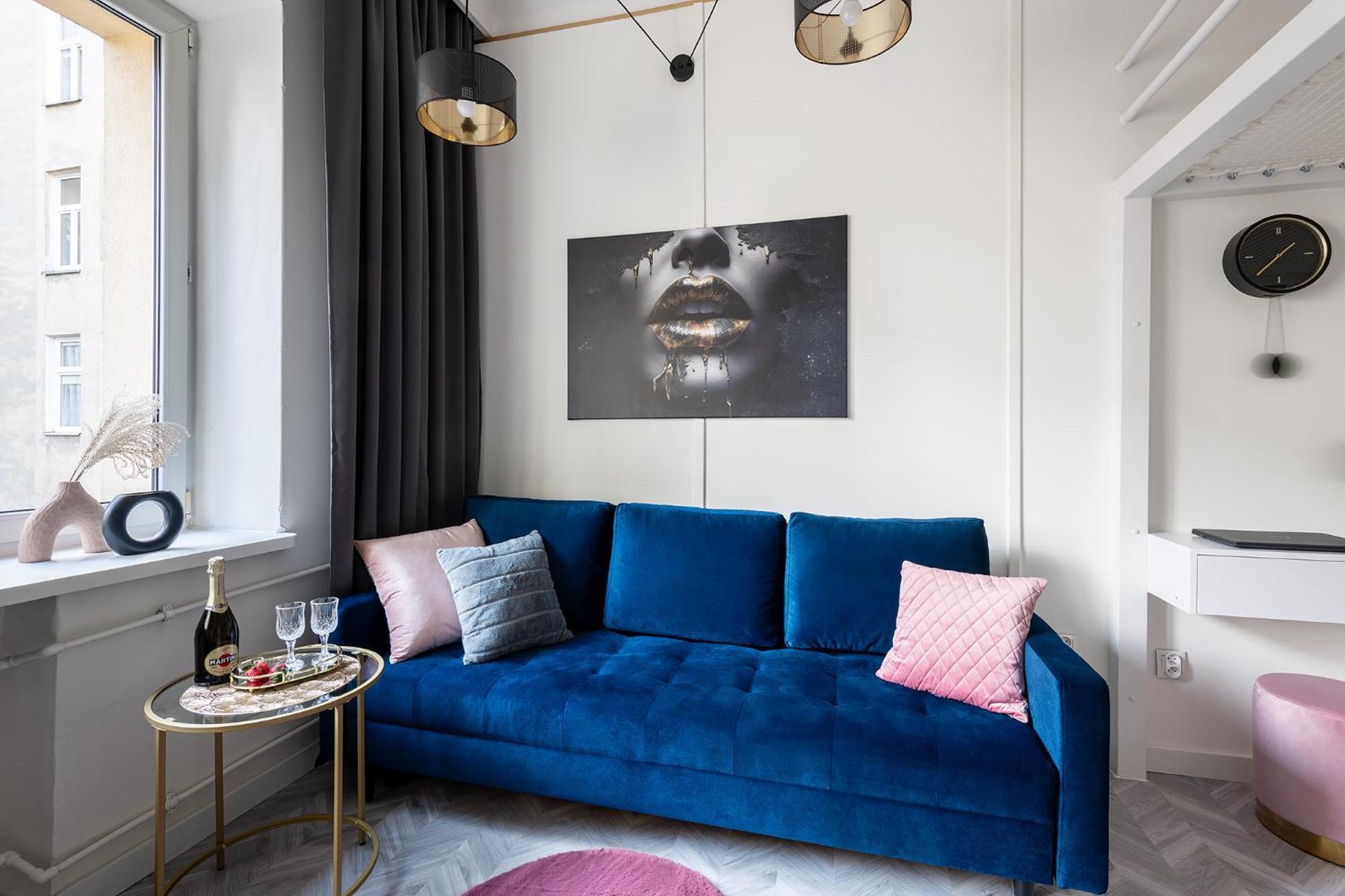 Stylish In The Center By Renters