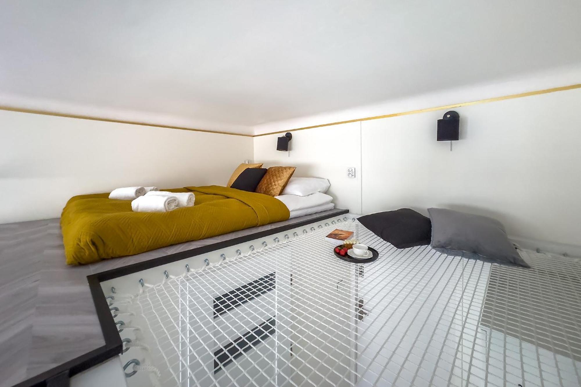 Stylish In The Center By Renters